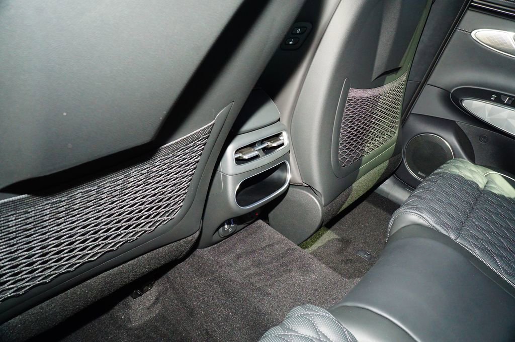 Certified 2025 Genesis GV70 3.5T Sport w/ Sport Advanced Package image 20