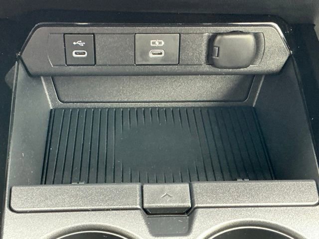 Used 2023 Toyota Prius XLE FWD image 14