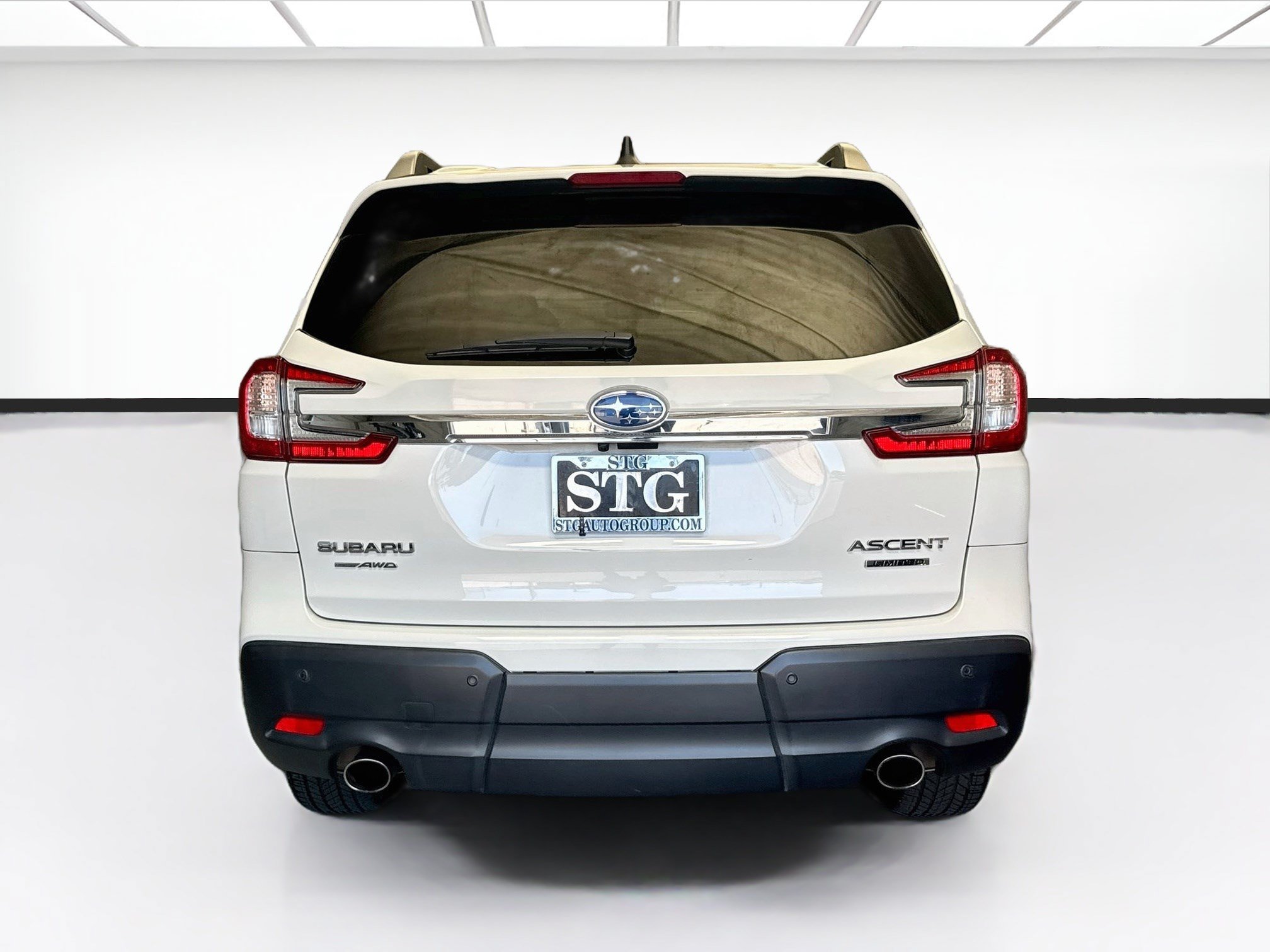 Used 2024 Subaru Ascent Limited AWD/4WD image 5
