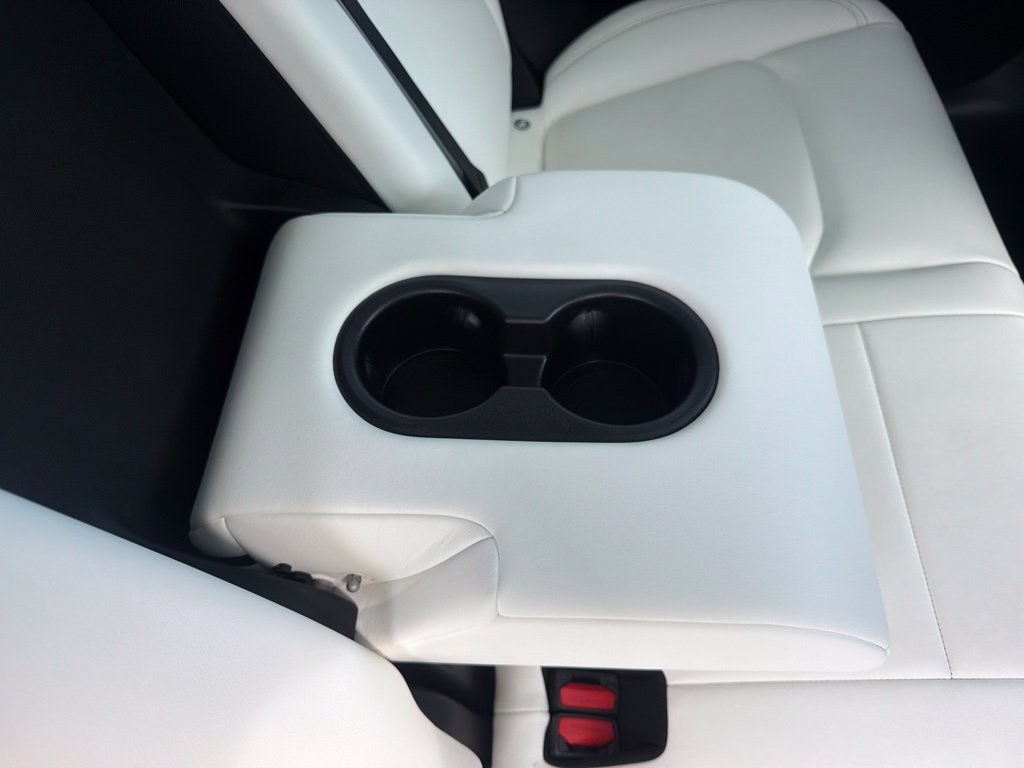 Used 2021 Tesla Model Y Long Range AWD/4WD image 41