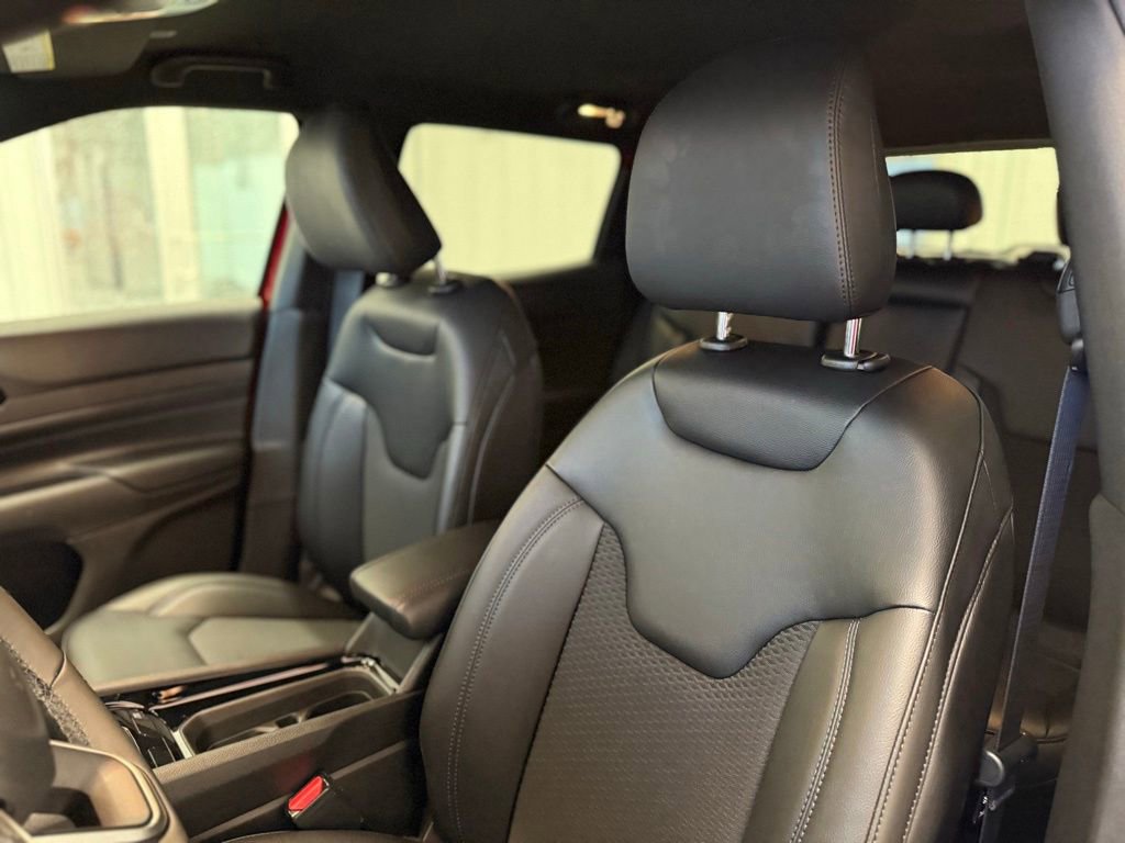 New 2026 Jeep Compass Latitude AWD/4WD image 22