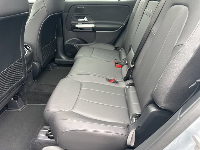 Used 2026 Mercedes-Benz GLB 250 image 21