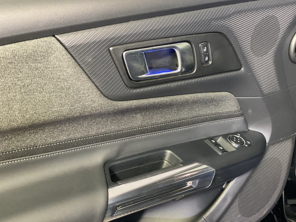 Used 2025 Ford Mustang GT RWD image 27