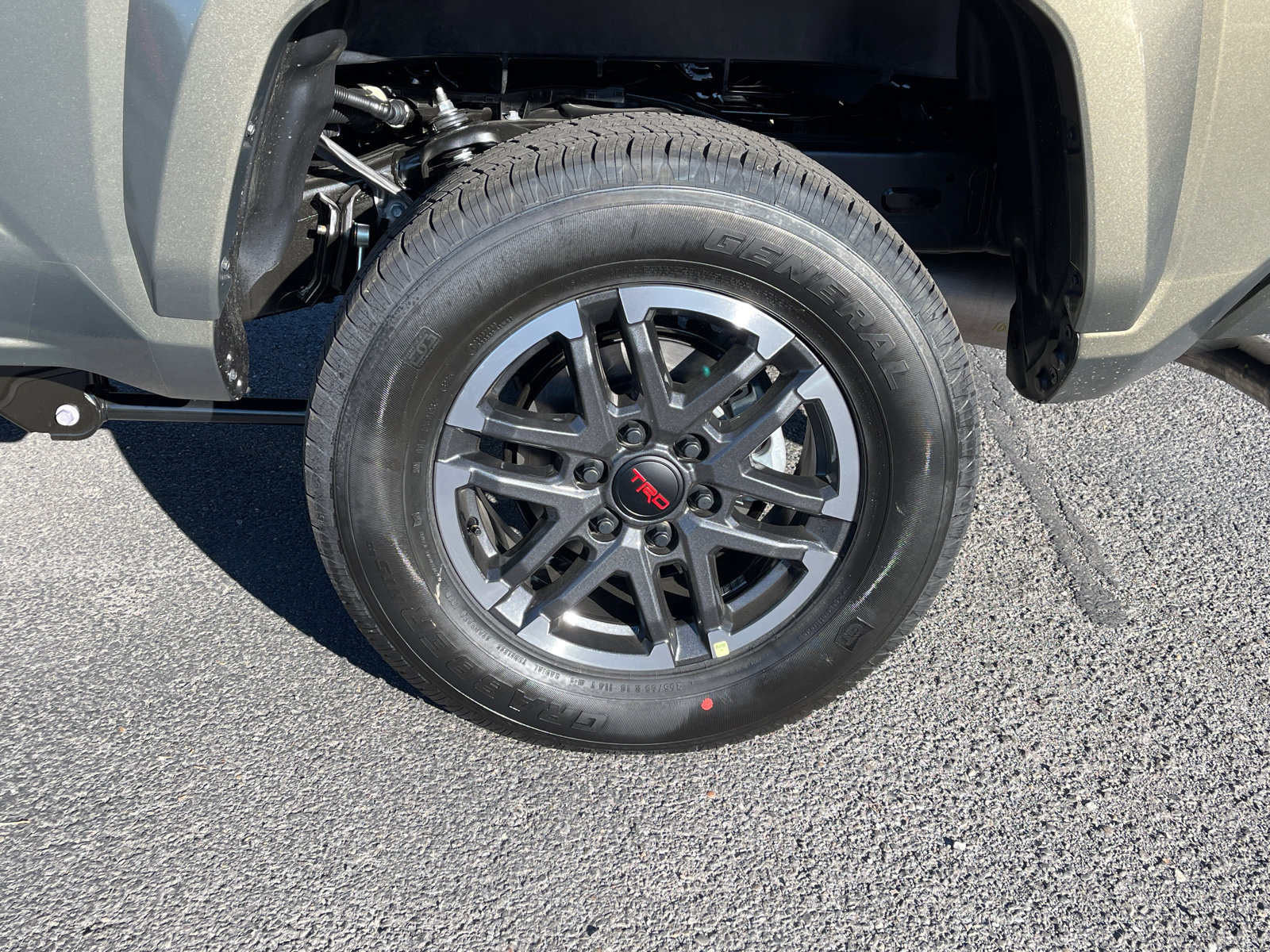 New 2026 Toyota Tacoma TRD Sport w/ TRD Sport Upgrade Package image 6