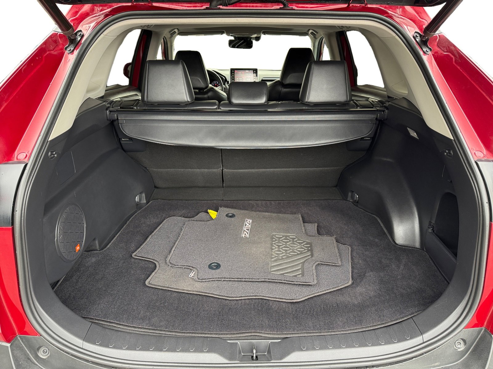 Used 2019 Toyota RAV4 XLE Premium w/ Advanced Technology Package image 17