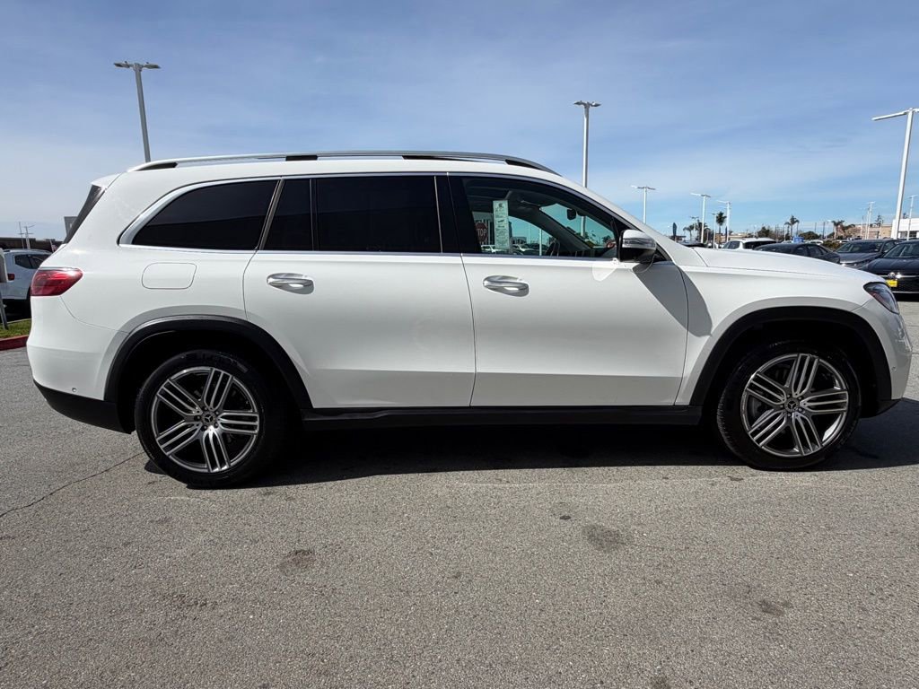 Used 2024 Mercedes-Benz GLS 450 4MATIC image 7