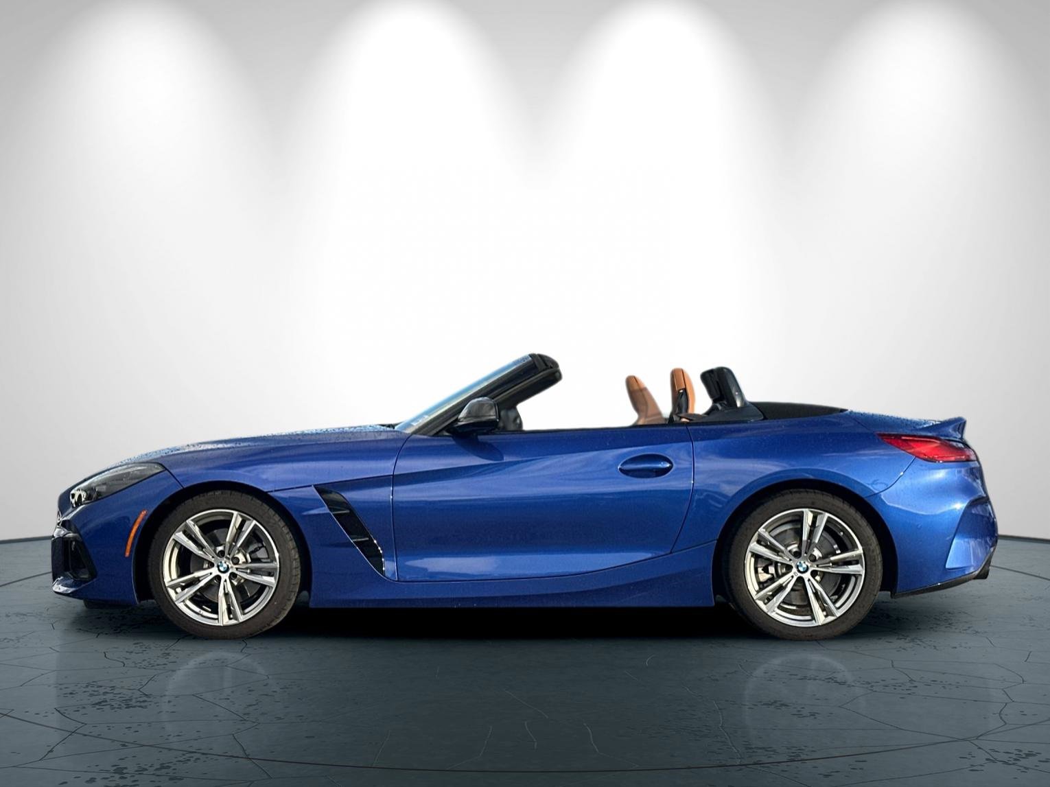 Used 2025 BMW Z4 sDrive30i w/ Premium Package image 7