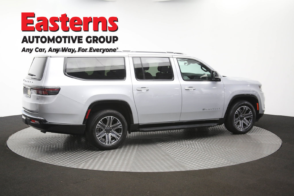 Used 2024 Jeep Wagoneer L Series II w/ Flexible Seating Group AWD/4WD image 50