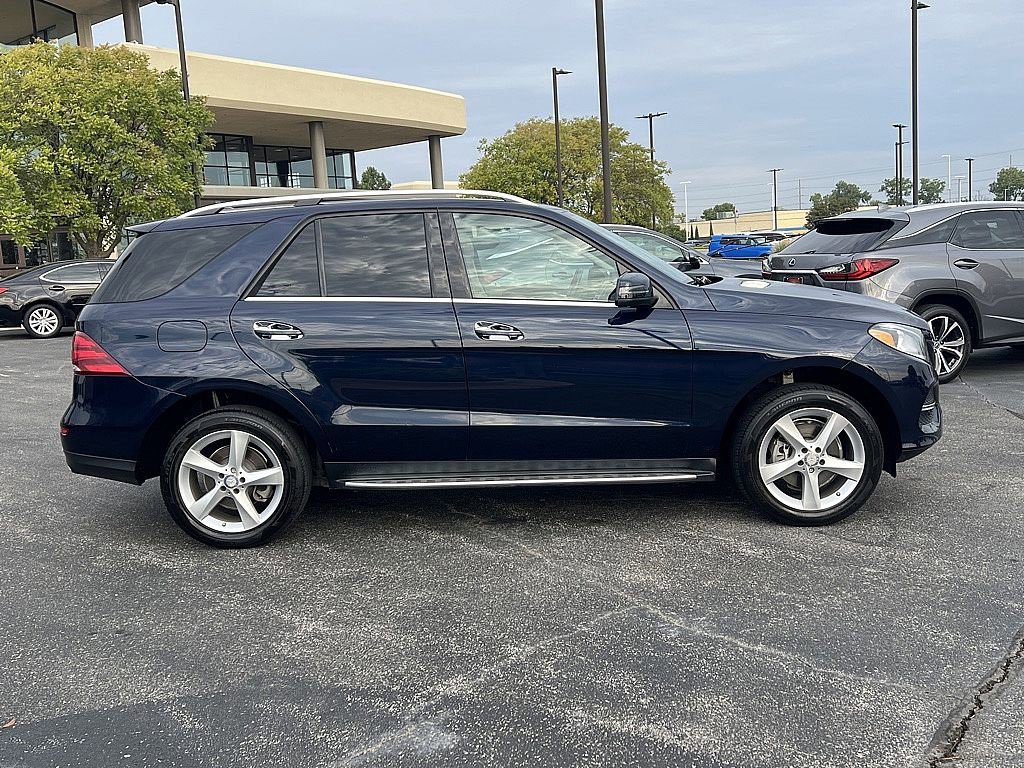 Used 2016 Mercedes-Benz GLE 350 4MATIC image 2