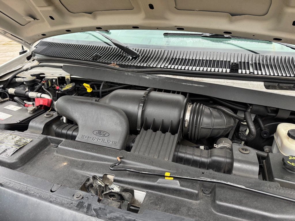 Used 2010 Ford E-250 and Econoline 250 RWD image 22