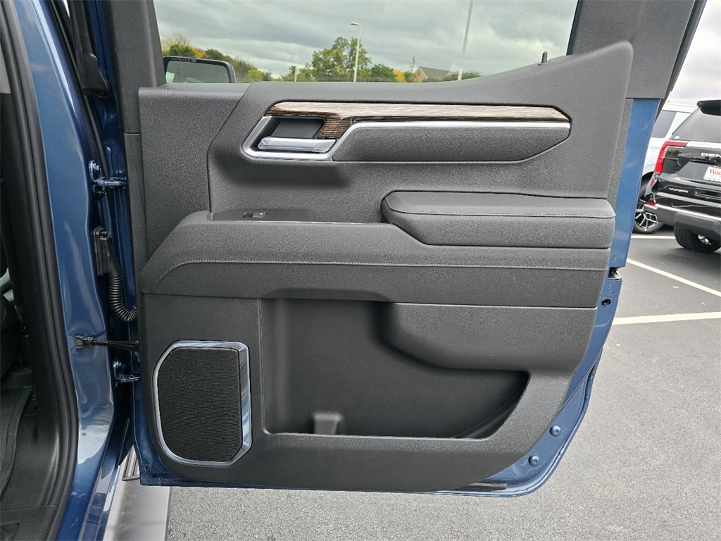 New 2026 GMC Sierra 1500 Elevation w/ Elevation Premium Package image 30