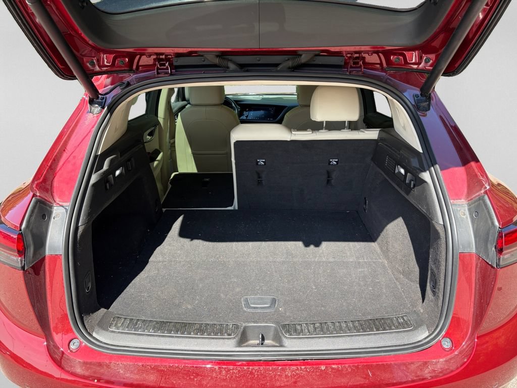 Used 2021 Buick Envision Essence FWD image 32