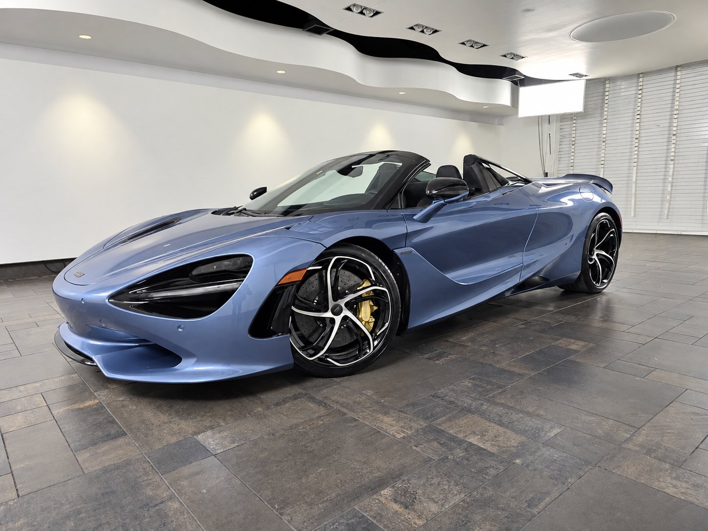 New 2027 McLaren 750S Spider RWD image 1