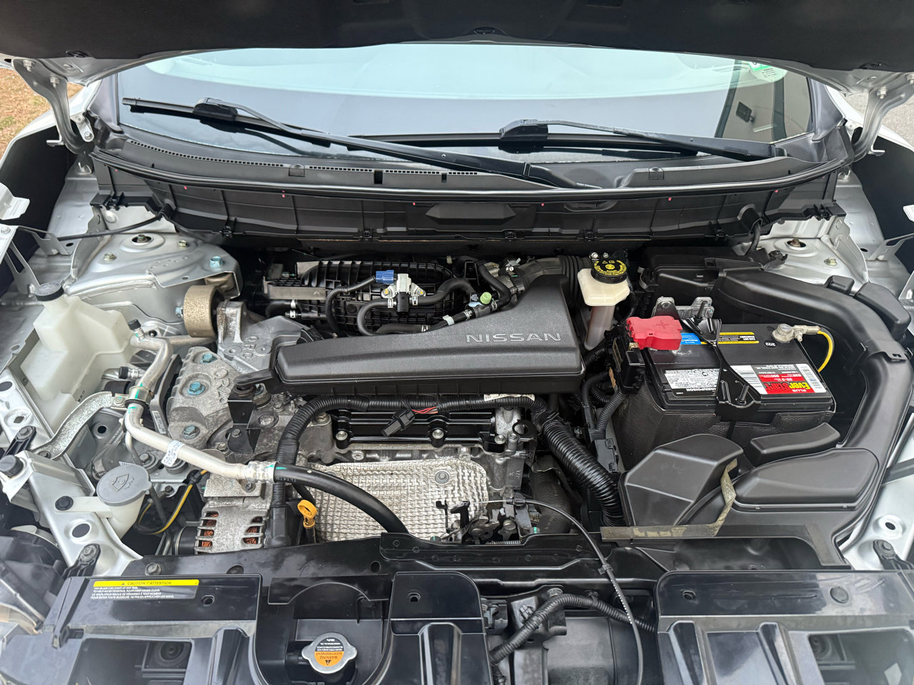 Used 2016 Nissan Rogue SV image 37