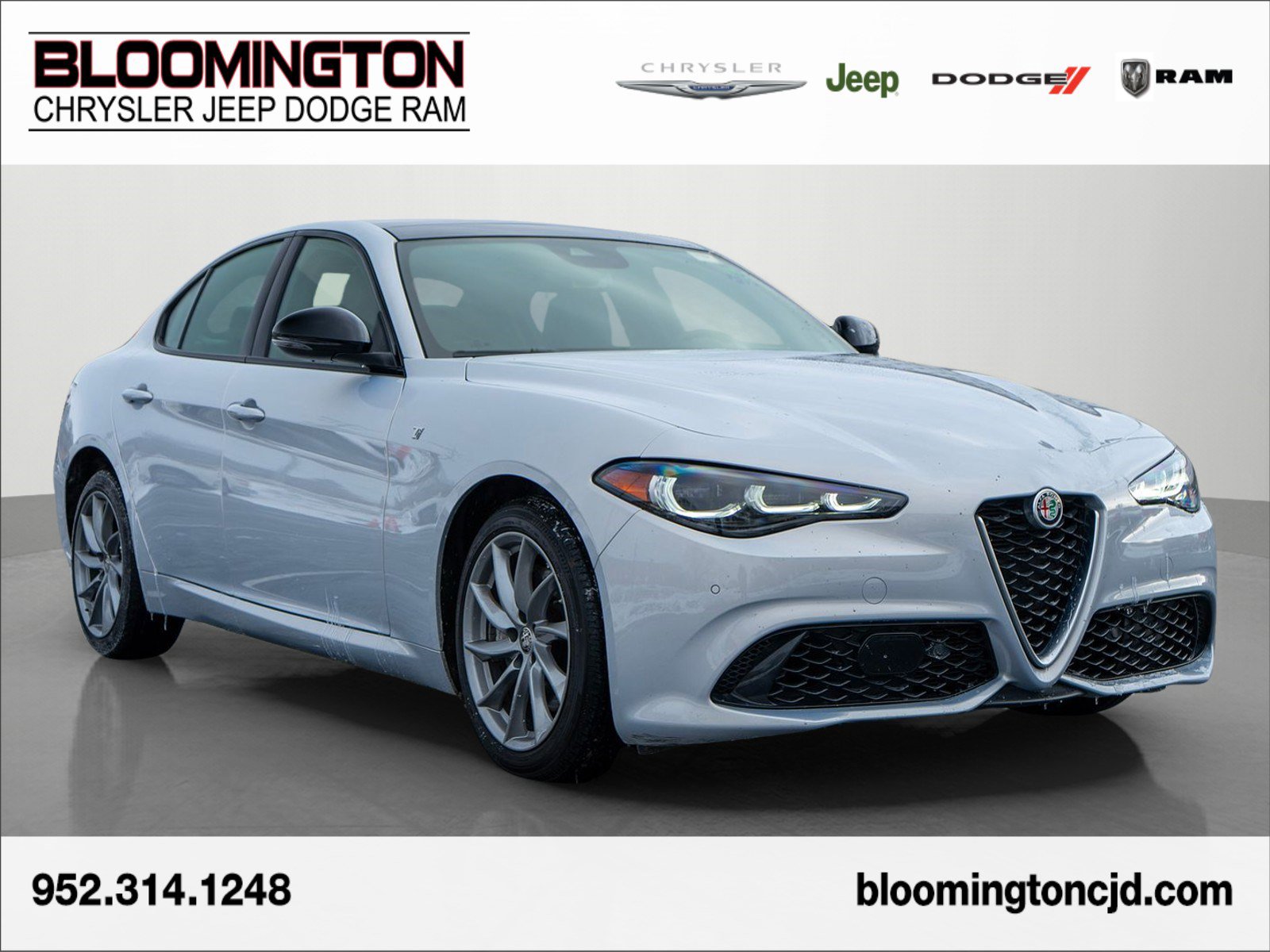 Used 2024 Alfa Romeo Giulia Ti video 1