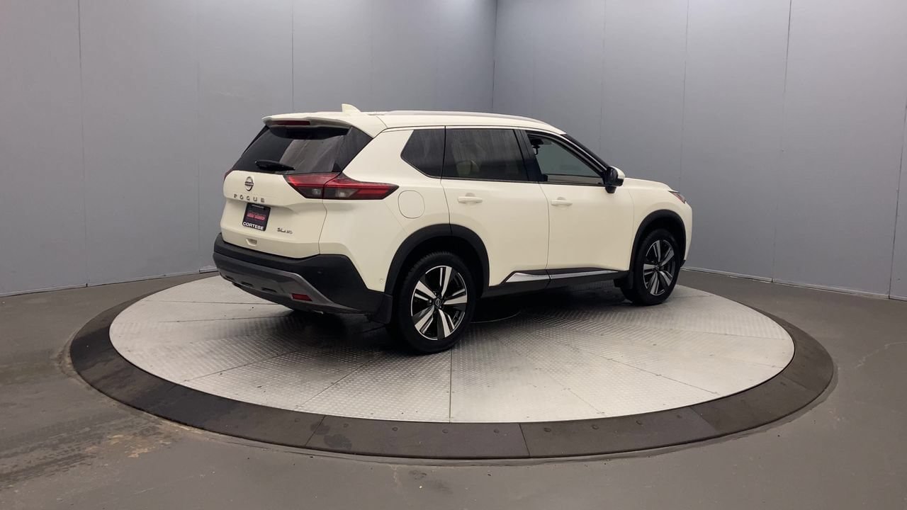 Used 2023 Nissan Rogue SL AWD/4WD image 5