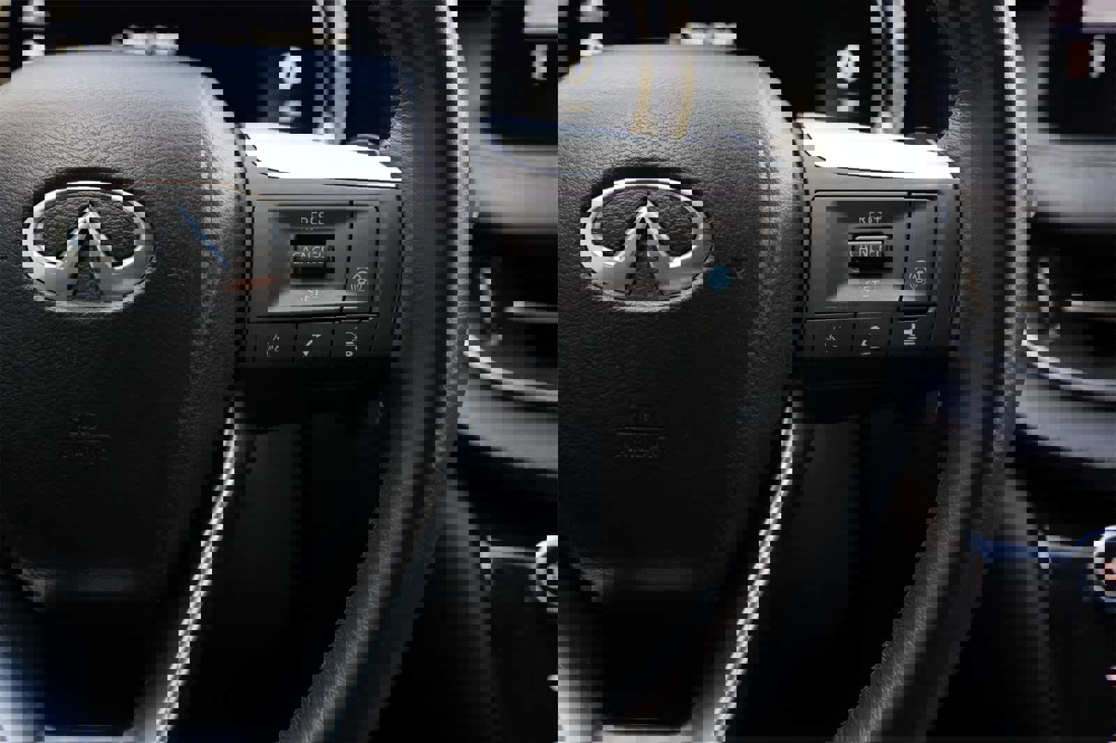 Used 2023 INFINITI QX60 Luxe w/ Cargo Package image 11