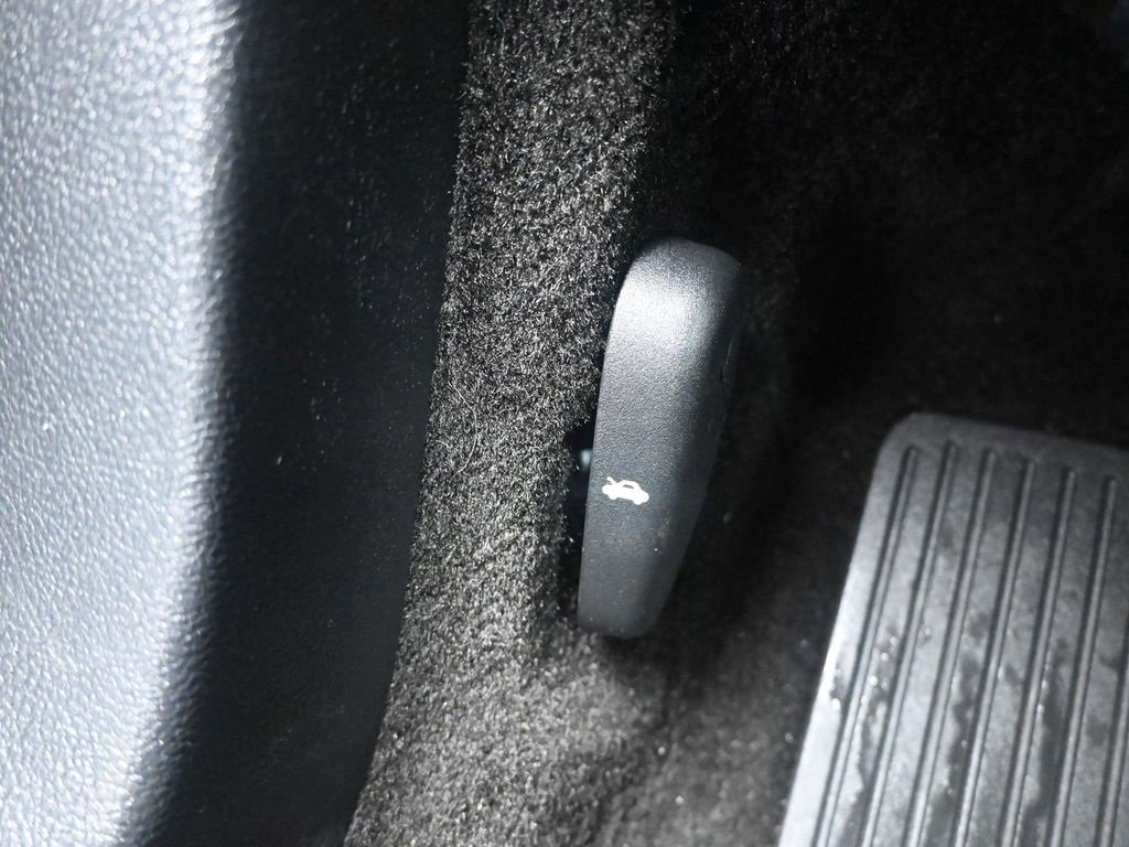 Used 2018 Ford Fusion S image 25