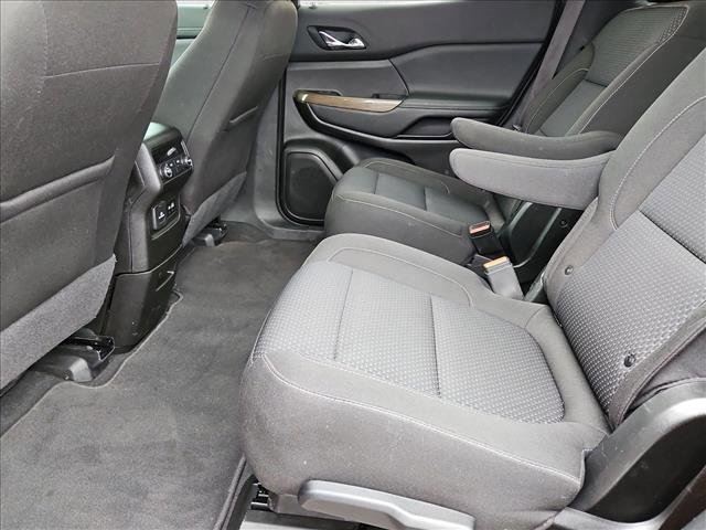 Used 2023 GMC Acadia SLE w/ Driver Convenience Package image 18