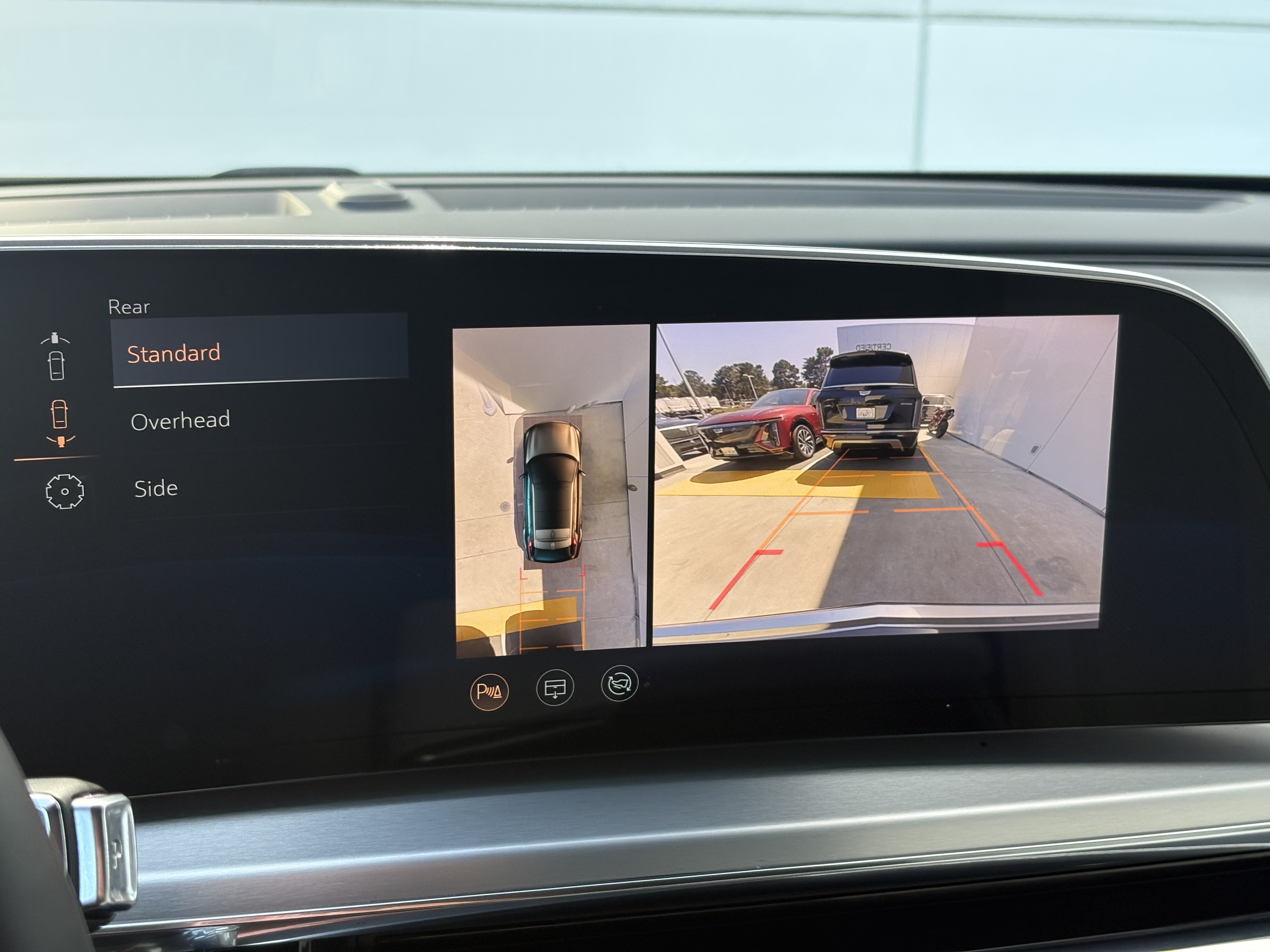 Certified 2024 Cadillac Lyriq Luxury RWD image 24