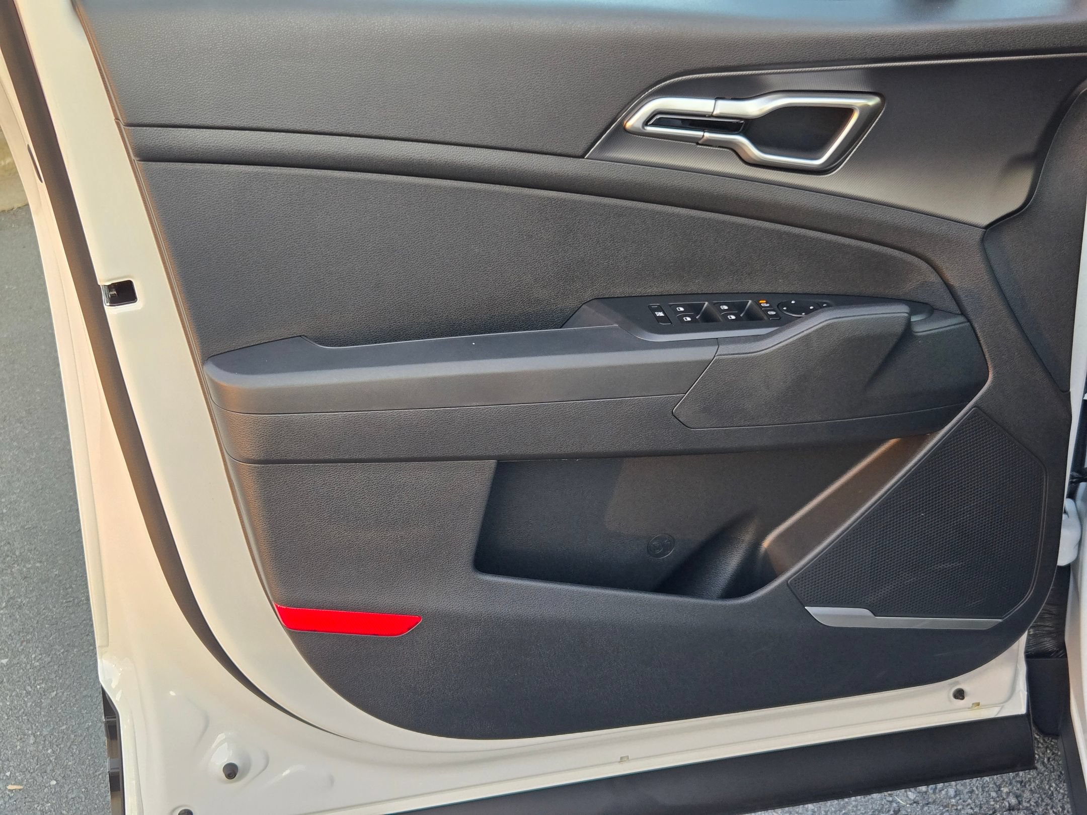 New 2026 Kia Sportage LX FWD image 15