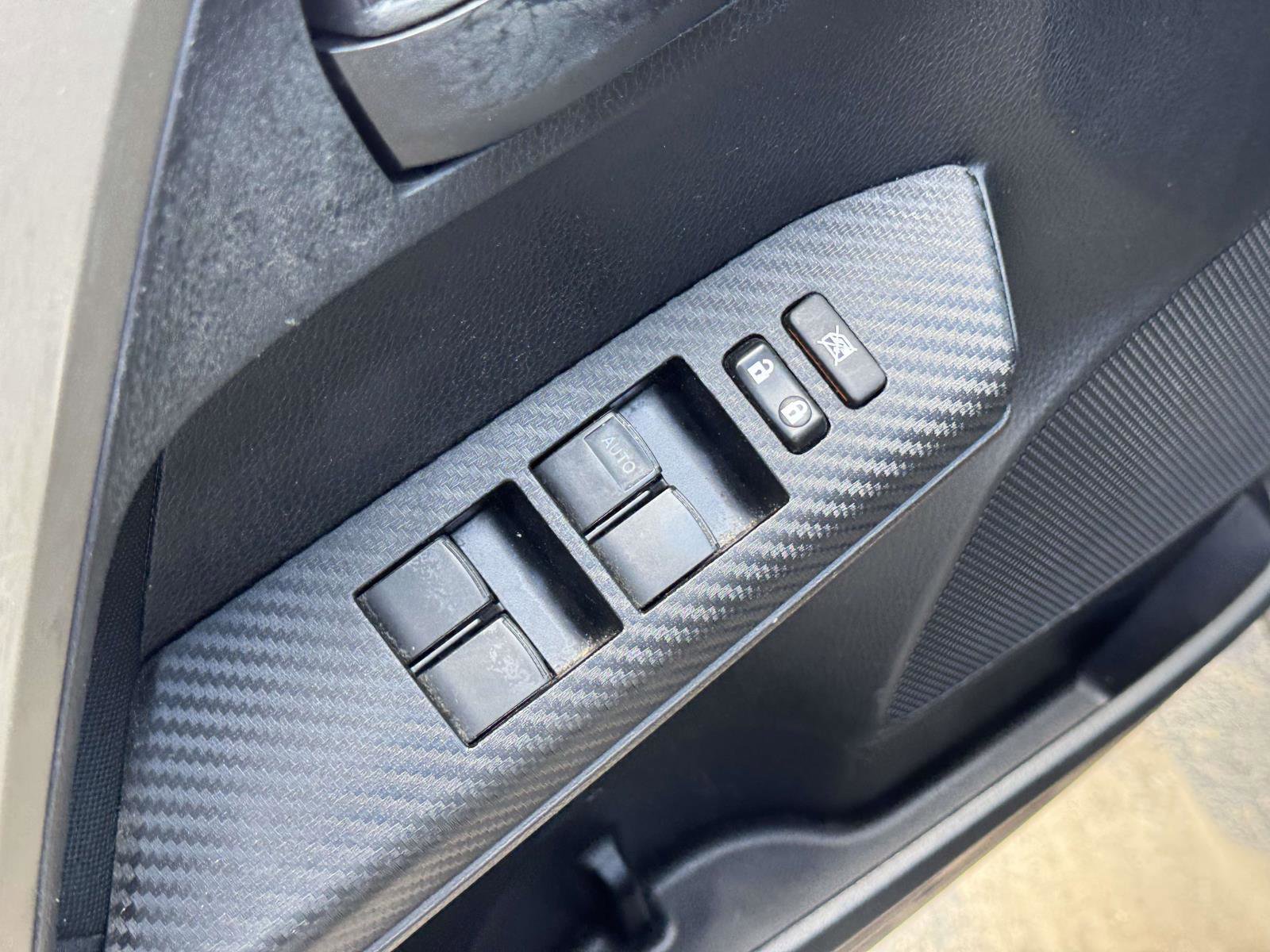 Used 2015 Toyota RAV4 LE image 15