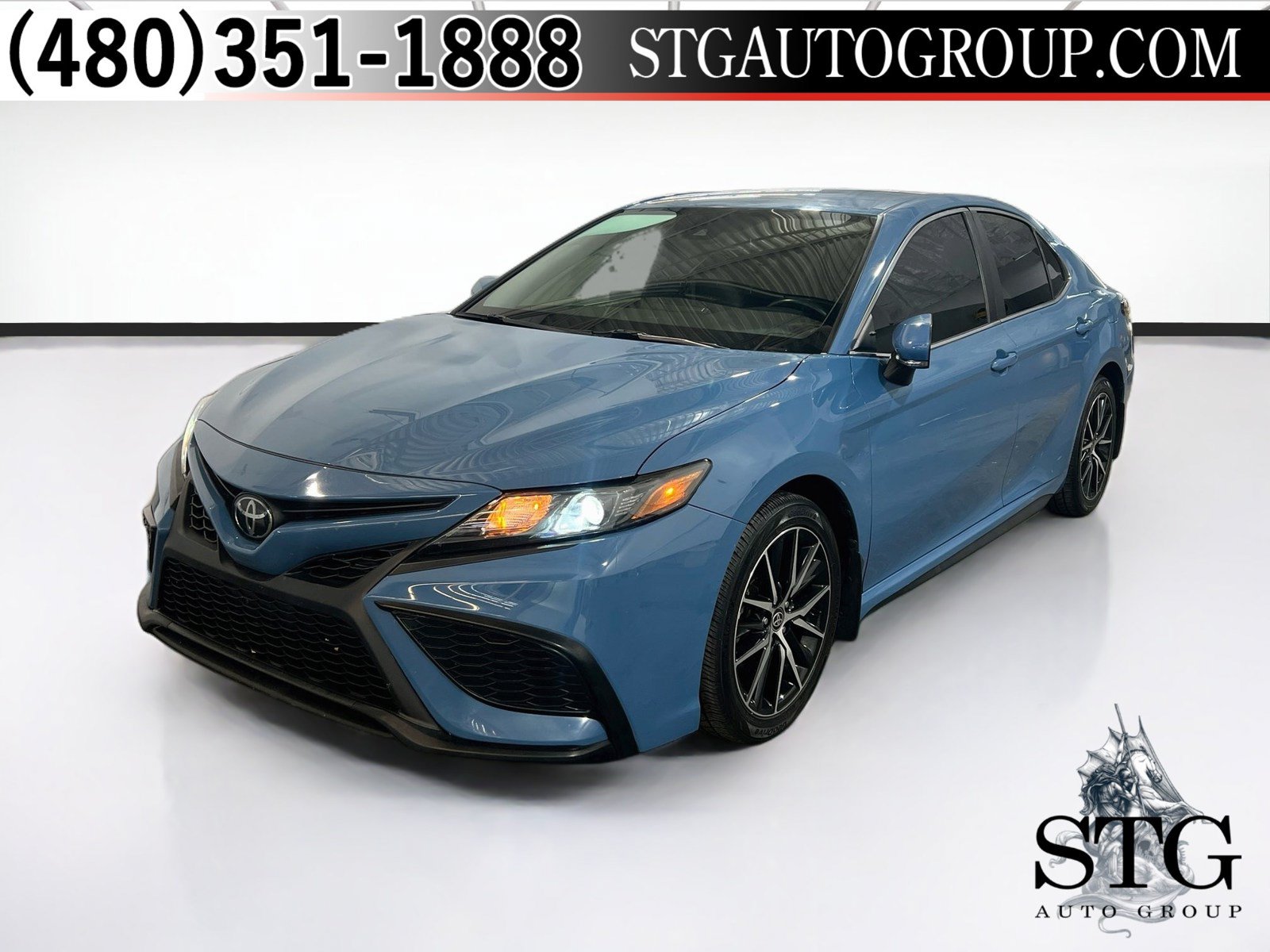 Used 2023 Toyota Camry SE w/ Convenience Package FWD image 1