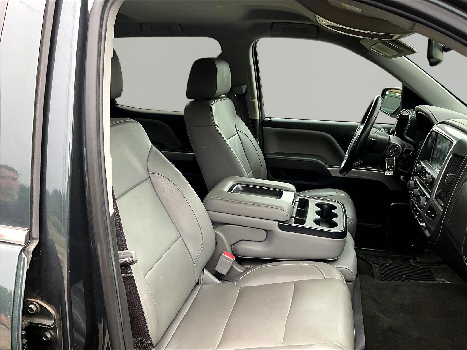 Used 2017 Chevrolet Silverado 1500 LTZ Z71 AWD/4WD image 29