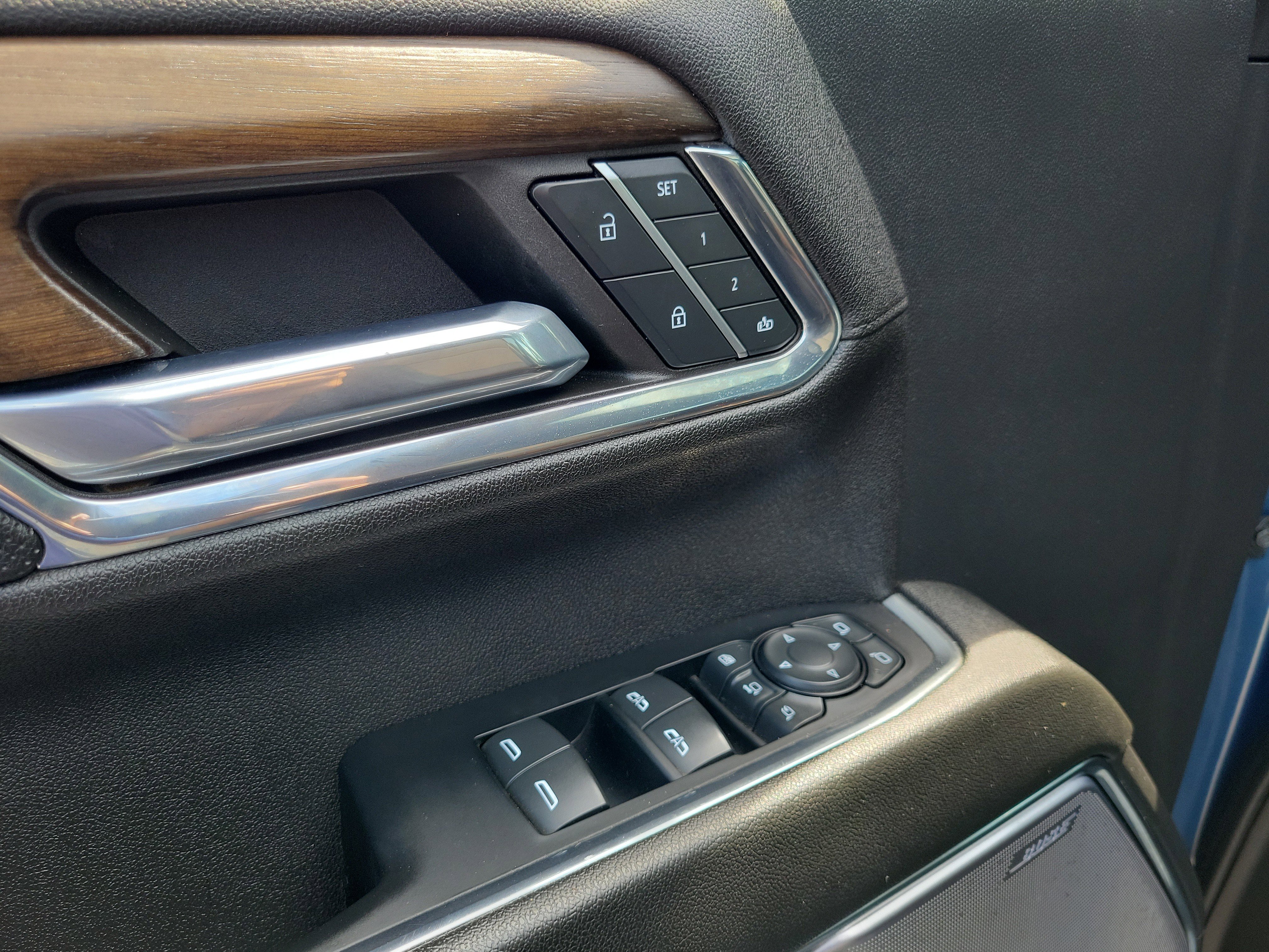 Used 2024 Chevrolet Silverado 3500 High Country w/ Technology Package image 23