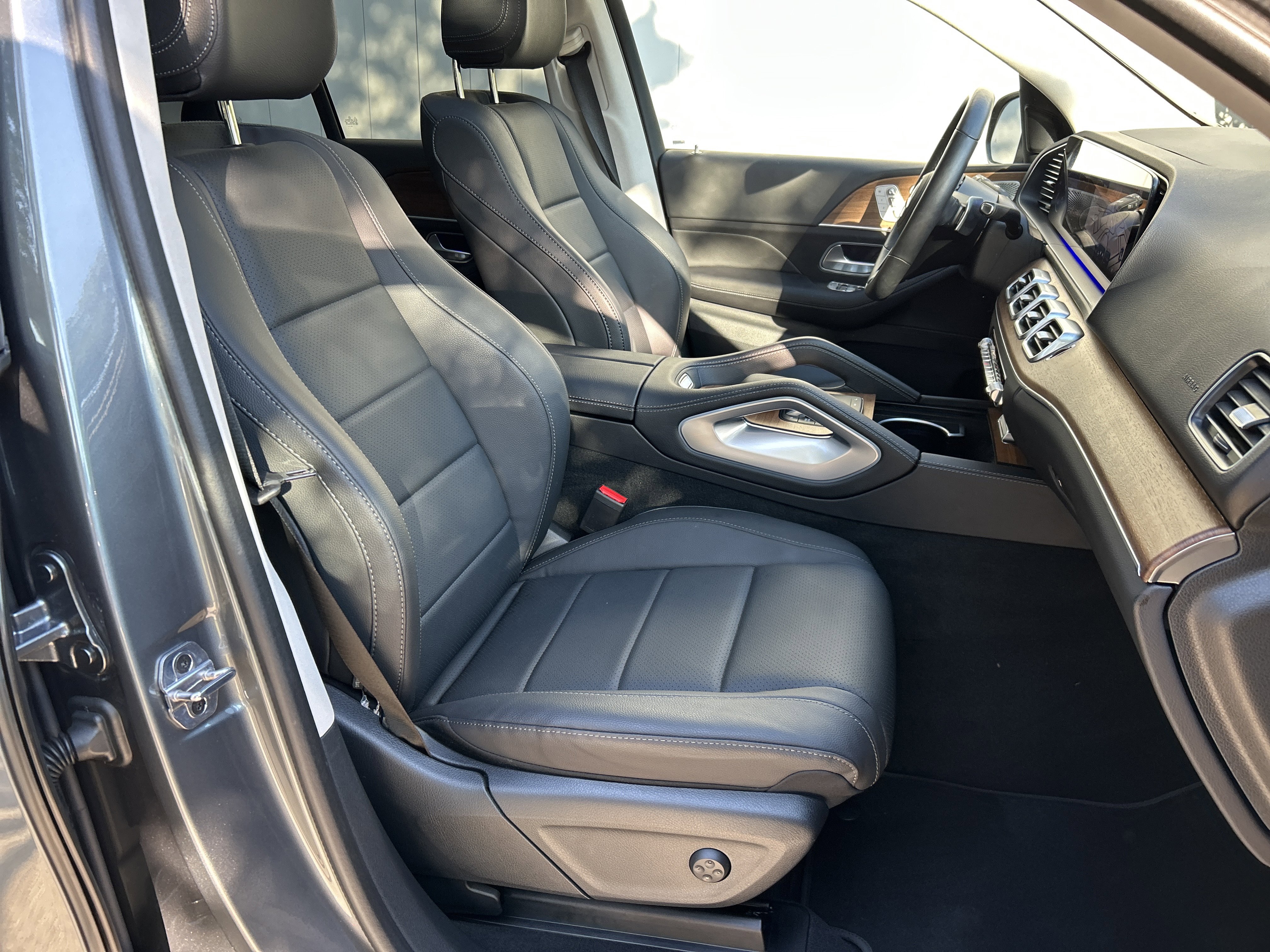Certified 2025 Mercedes-Benz GLE 350 4MATIC image 50