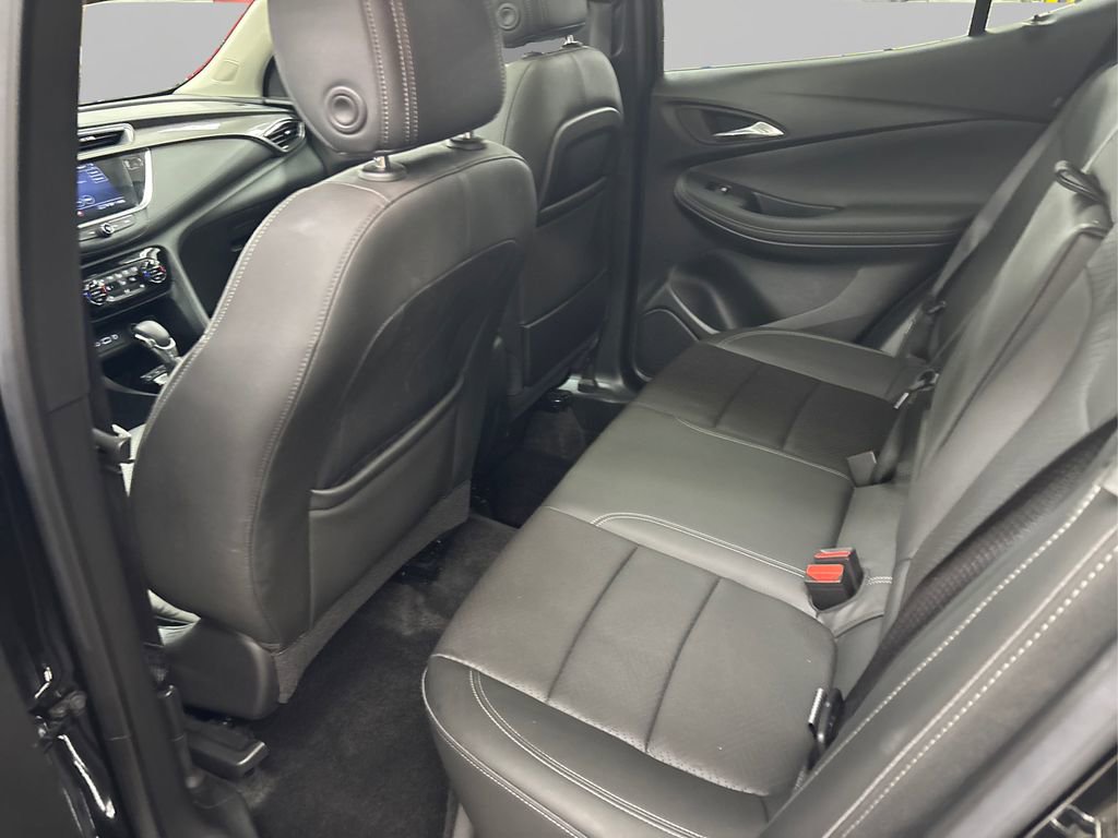 Used 2023 Buick Encore GX Essence w/ Experience Buick Package image 10