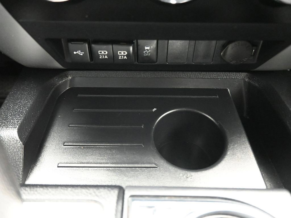 Used 2020 Toyota Tundra SR5 w/ SR5 Upgrade Package image 20