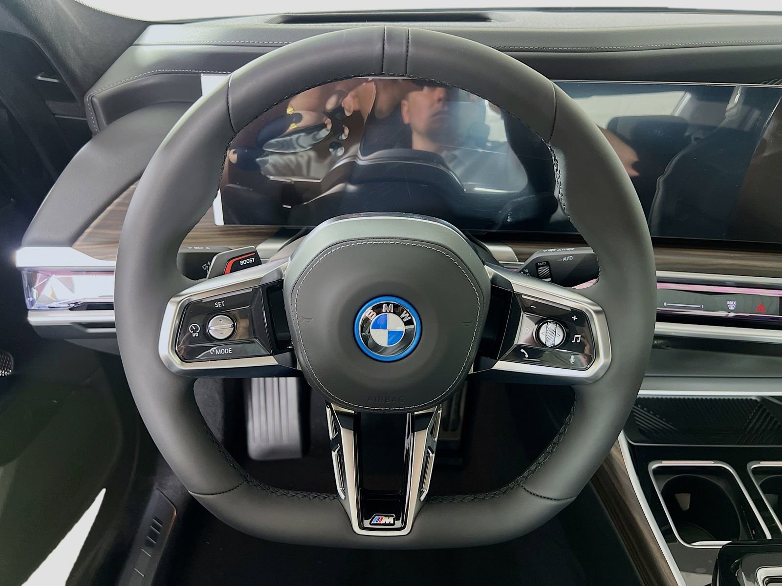 New 2025 BMW i7 xDrive60 AWD/4WD image 12