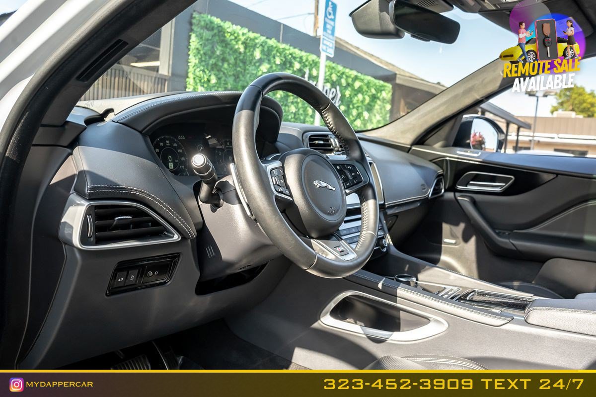Used 2020 Jaguar F-PACE S AWD/4WD image 12