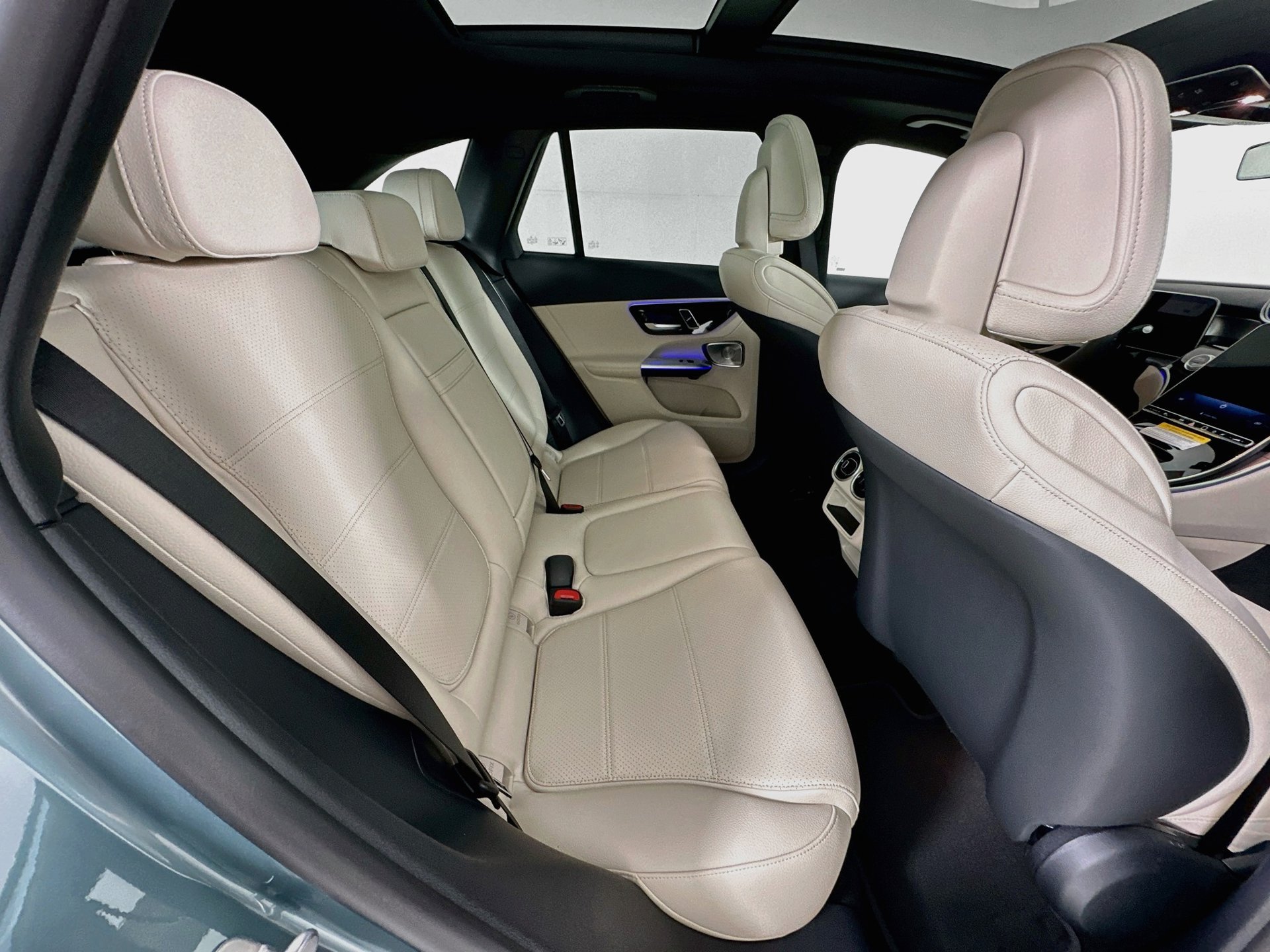 New 2027 Mercedes-Benz GLC 300 image 29