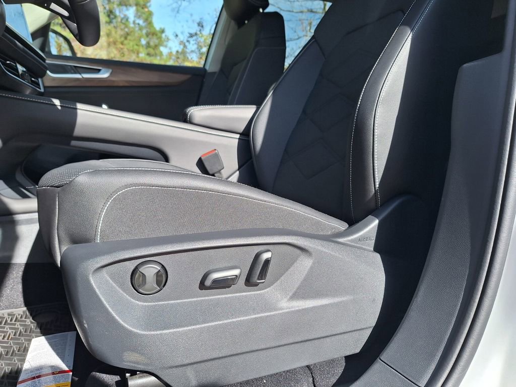 New 2026 Volkswagen Atlas SE image 10