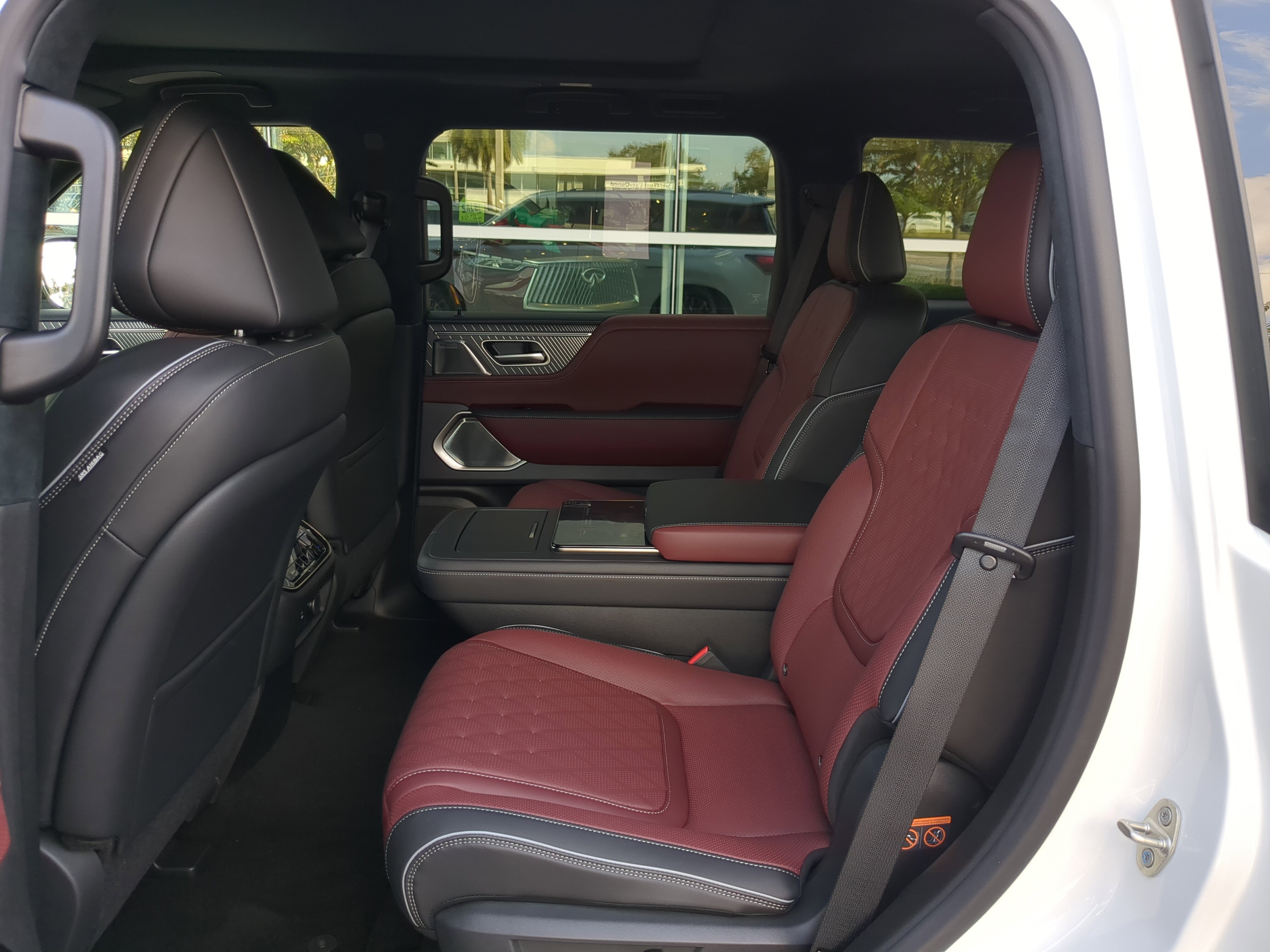 New 2026 INFINITI QX80 Autograph image 17