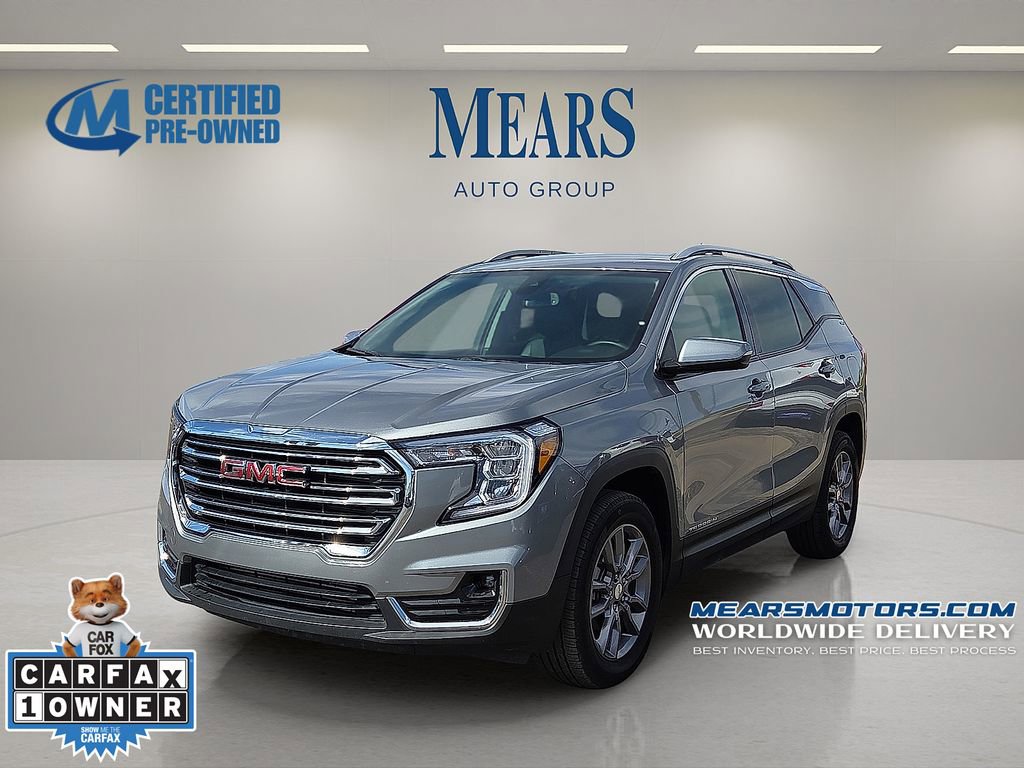 Used 2024 GMC Terrain SLT image 1
