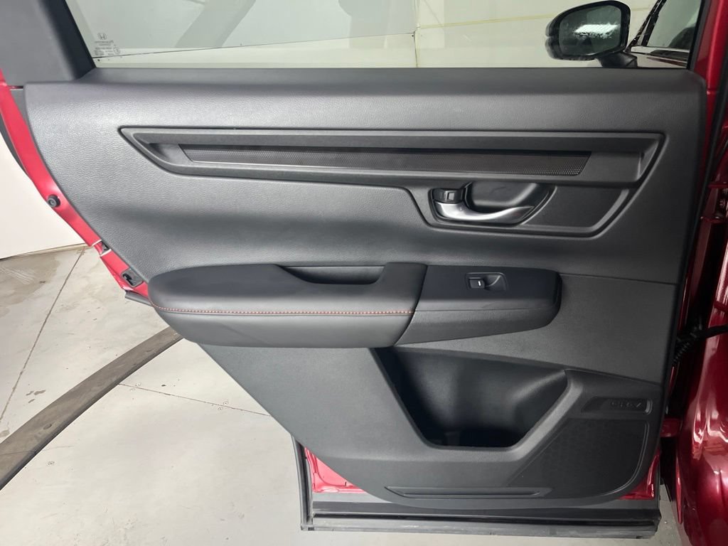 Used 2025 Honda CR-V Sport image 27