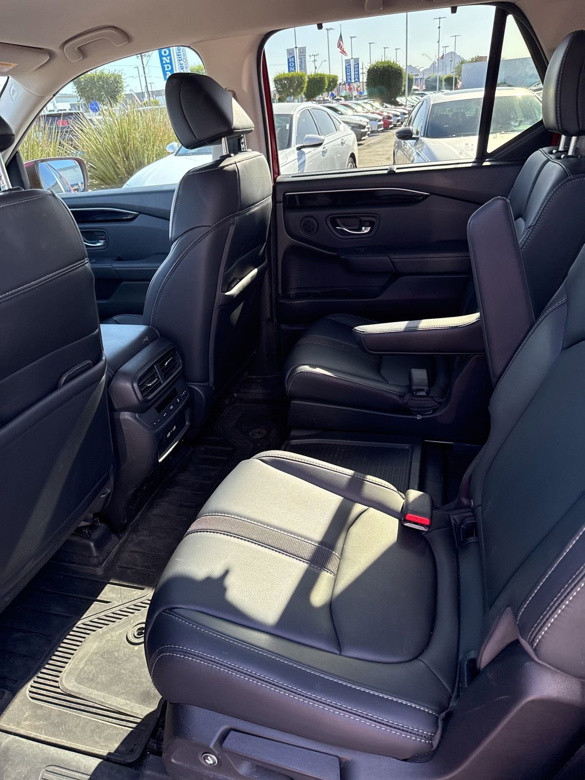 Used 2023 Honda Pilot EX-L image 9