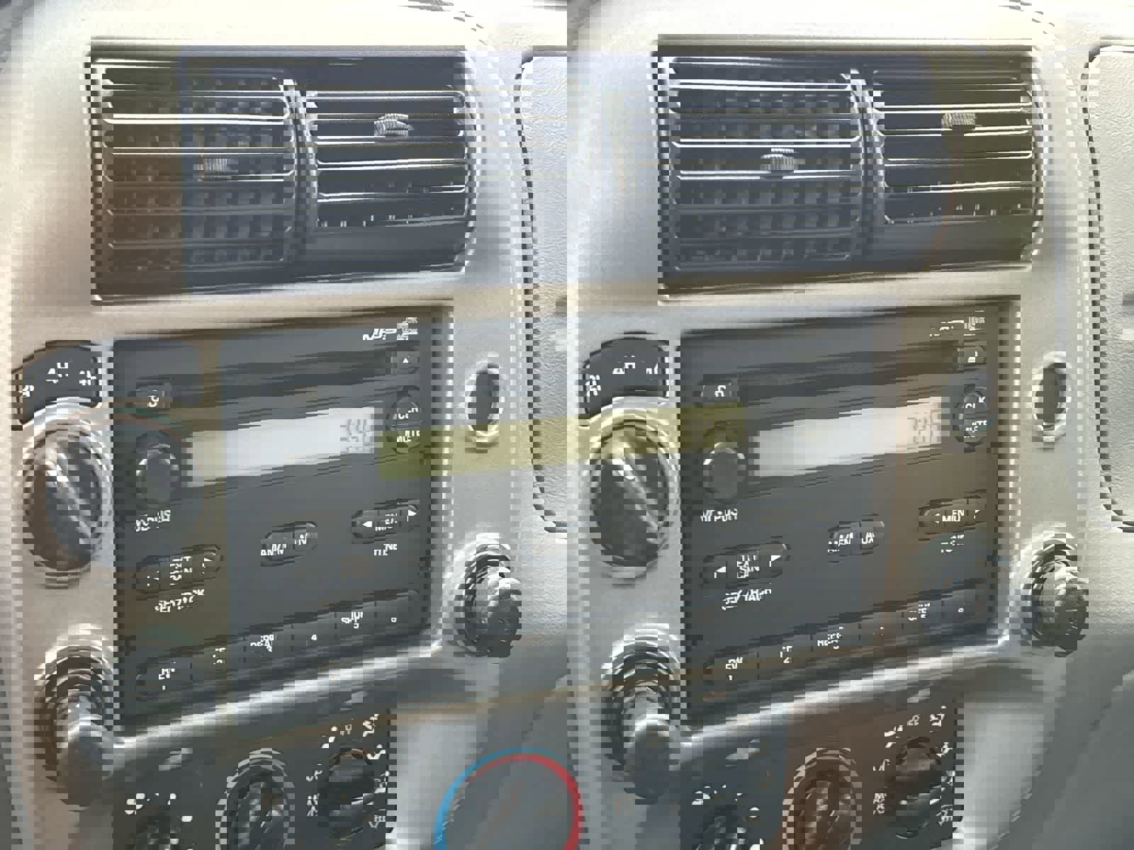 Used 2010 Ford Ranger XLT image 18