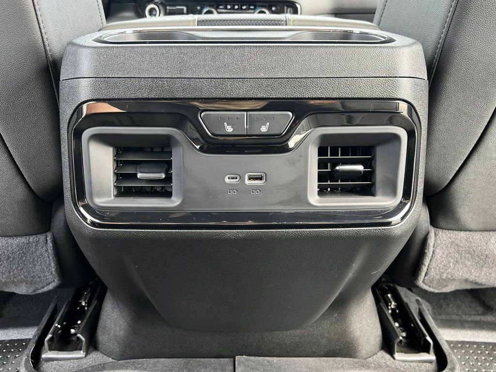 Used 2024 Chevrolet Silverado 2500 ZR2 w/ Technology Package image 24