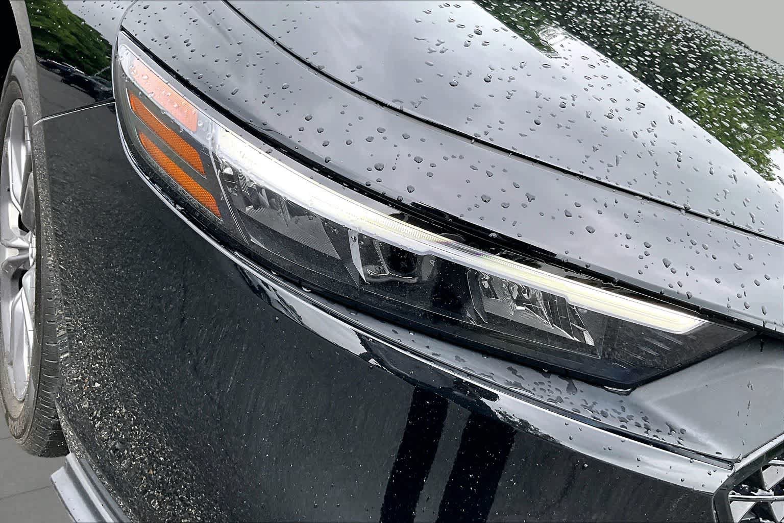Used 2023 Honda Accord EX image 28