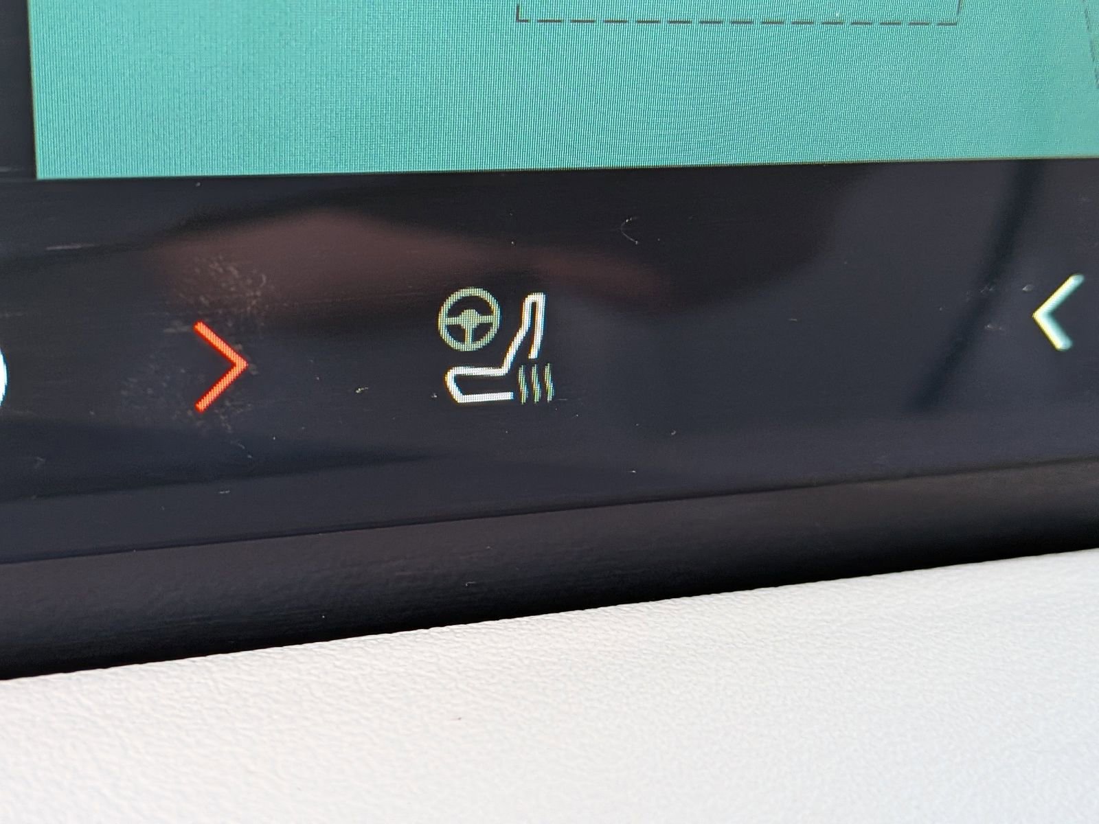 Certified 2025 Lincoln Aviator Reserve image 25