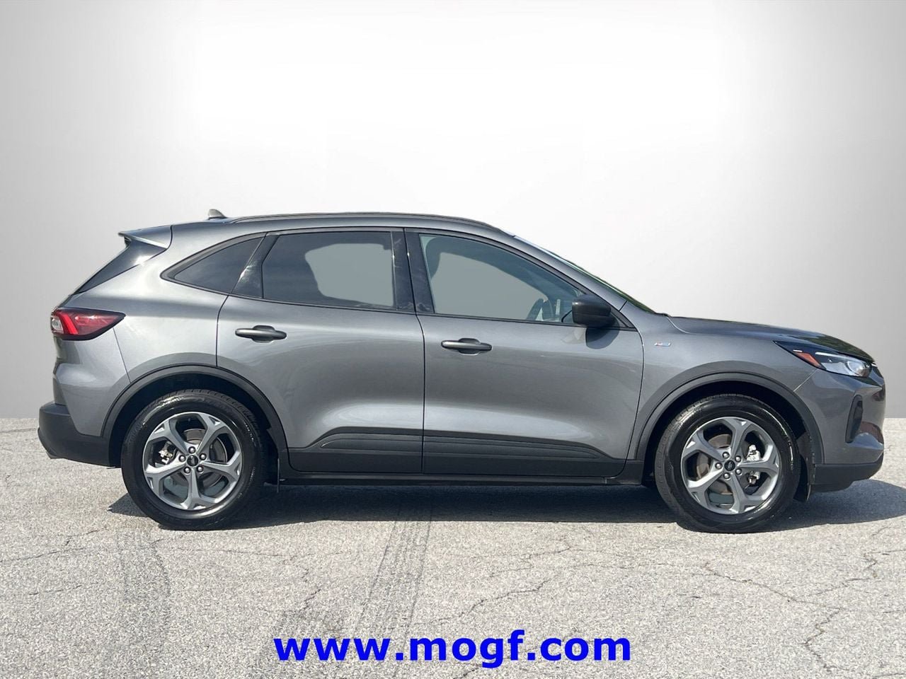 Certified 2025 Ford Escape ST-Line FWD image 25