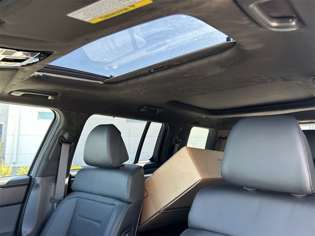 New 2025 Hyundai Santa Fe Calligraphy image 25