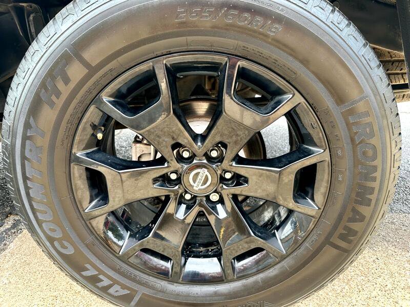 Used 2021 Nissan Frontier SV w/ Midnight Edition Floor Mats image 28