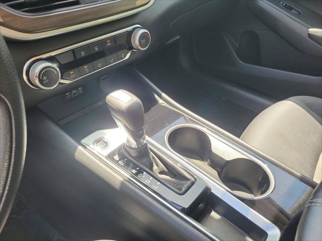 Used 2024 Nissan Altima 2.5 SV FWD image 23