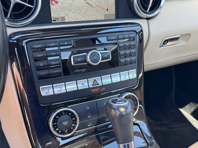 Used 2015 Mercedes-Benz SLK 250 image 21