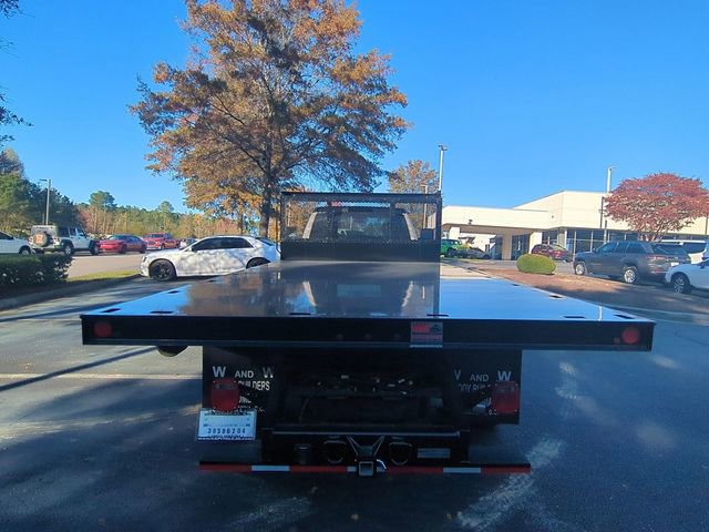 New 2024 RAM 5500 Tradesman image 27